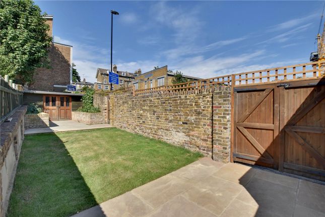 2, Leahurst Road, Hither Green photo 3