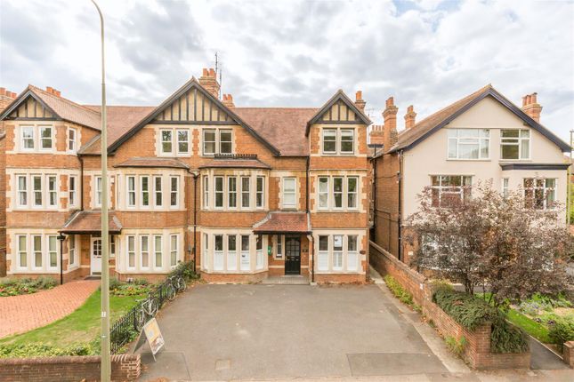 Thumbnail Flat for sale in Banbury Road, Summertown, Oxford