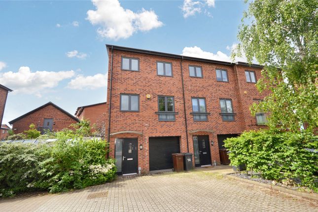 Thumbnail Town house for sale in Cable Place, Hunslet, Leeds