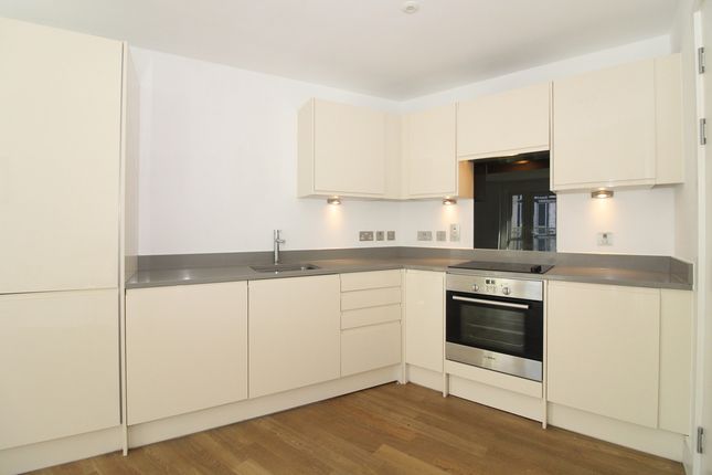 Flat to rent in Tilston Bright Square, London