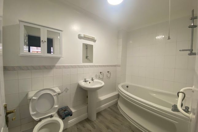 Flat 1, Emlea Court, Emlea Court, Lodge Road, Southampton, Hampshire, SO14, Southampton photo 4