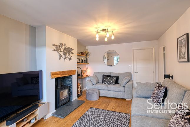 21 Thompson Road, Norwich photo 4