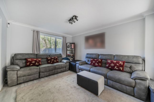 1354645-7-68d17Aa...