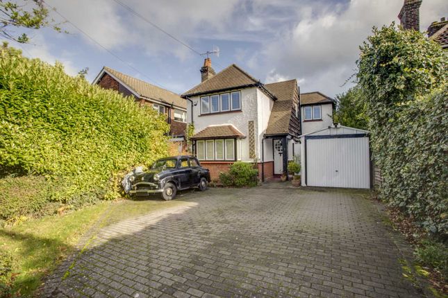 Thumbnail Detached house for sale in Bucks Avenue, Oxhey