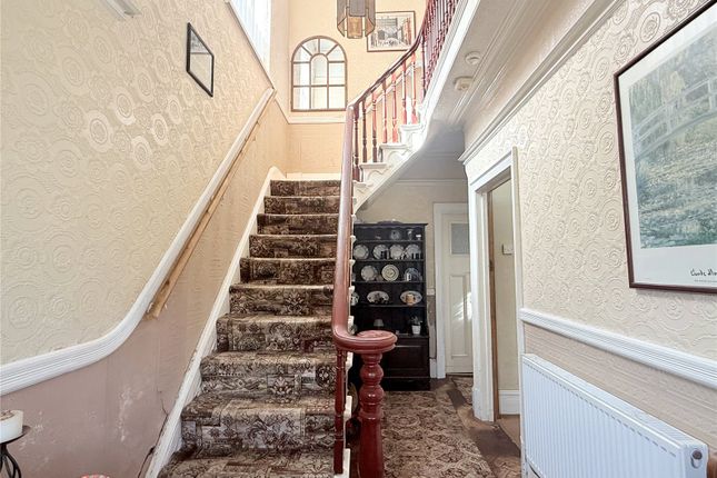 20, Long Oaks Avenue, Swansea photo 2