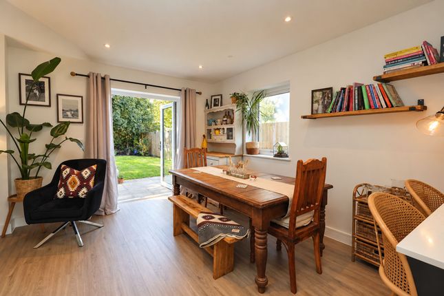 2 Oakwood, St. Columb photo 3