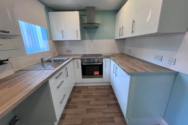 11 Lancaster Court, Fforestfach photo 2