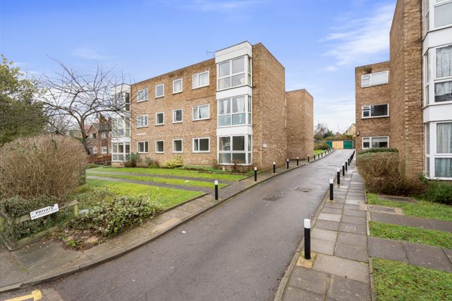 Thumbnail Flat to rent in Wimborne, Highview Road, Sidcup, Kent