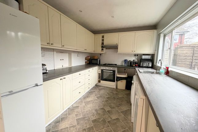 11 Thirlmere Walk, Camberley photo 3