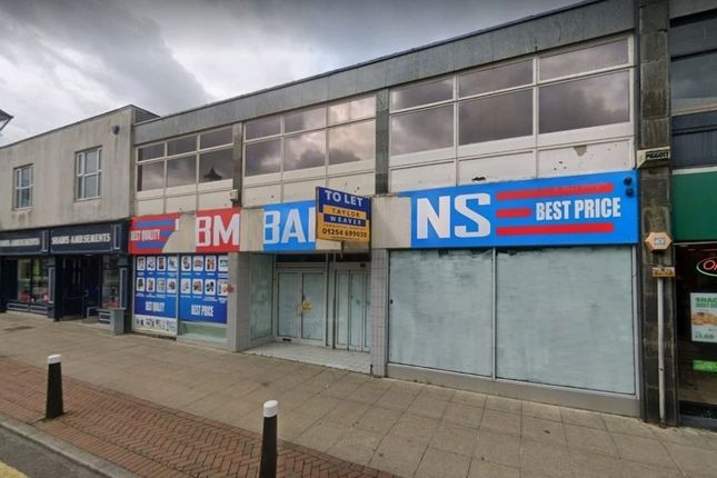 Retail premises to let in Union Street, Accrington