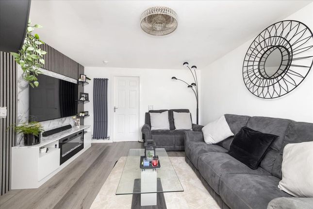 10 Aspen Drive, Gorebridge photo 4