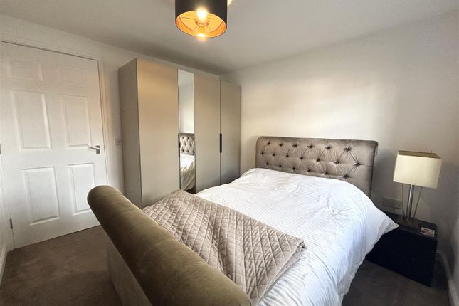 4 Wilmslow Court, Sagars Road, Handforth photo 4
