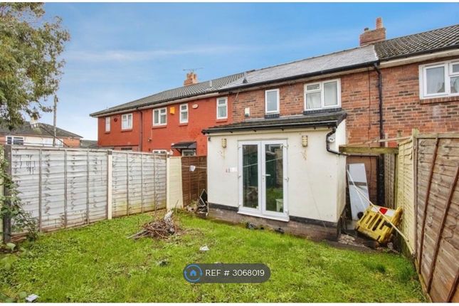 Wykebeck Road, Leeds photo 2