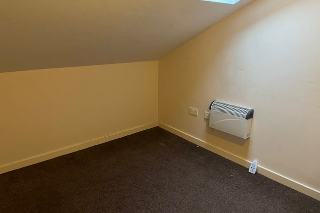 19, James Court, Pontefract photo 4