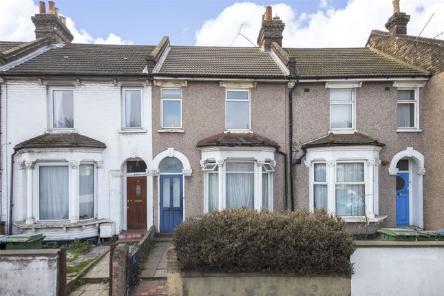 Thumbnail Terraced house for sale in Woolwich Road, Charlton