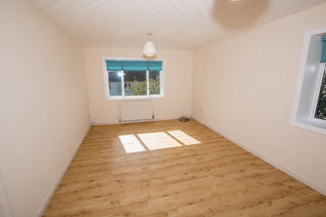 45, Primrose Court, Rosyth, KY11 2TE, Rosyth photo 2