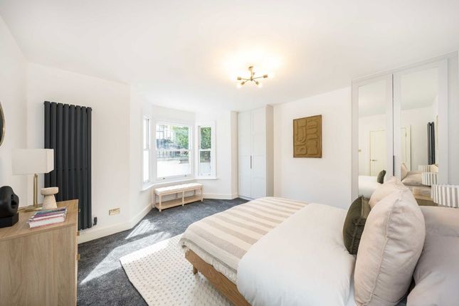 75A, Ramsden Road, London photo 4