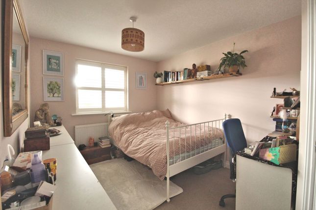 10, Yew Tree Close, Sandy photo 5