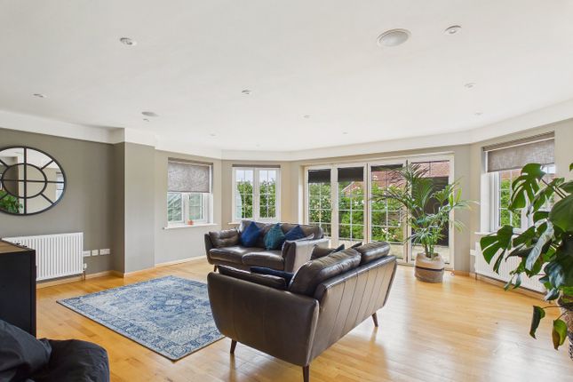 1, Civray Avenue, Downham Market photo 2