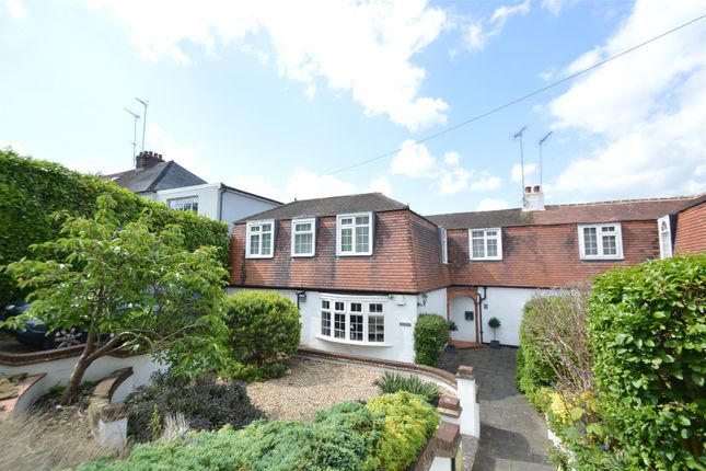 Thumbnail Semi-detached house for sale in Bradmore Way, Coulsdon