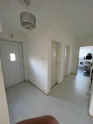 12, Ederoyd Grove, Pudsey photo 5