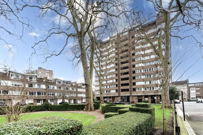 28, CASTLEACRE, HYDE PARK CRESCENT, London photo 3