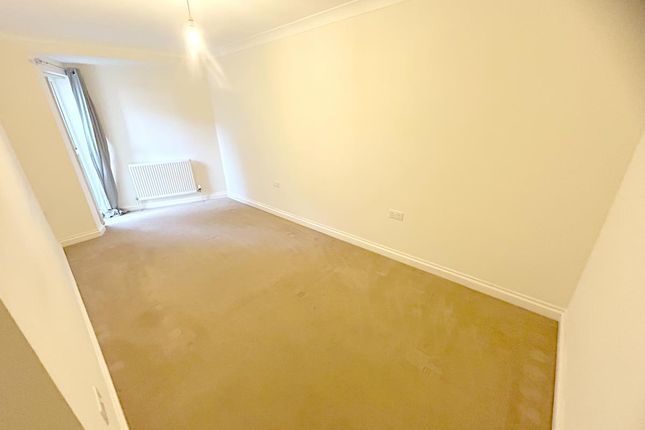 20 Flora Gardens, Penrose Road, Helston photo 5