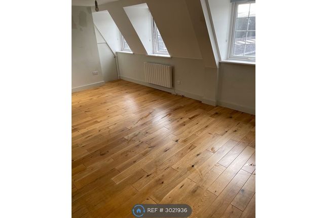 Apartment  Ranbury House, Longwood Court Love Lane, Cirencester photo 3