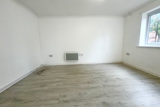 148, London photo 4