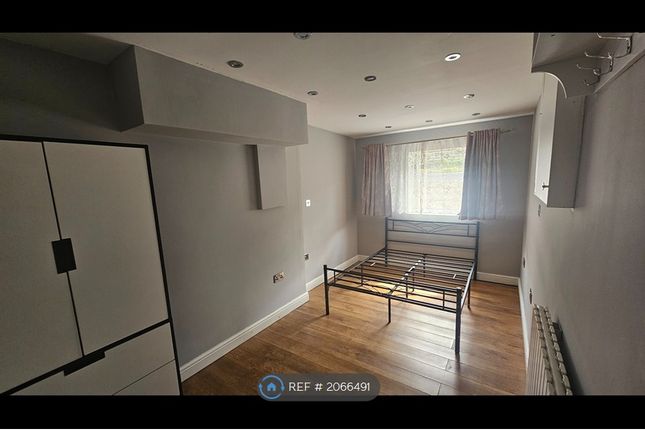 Thumbnail Room to rent in Beaumont Road, Purley