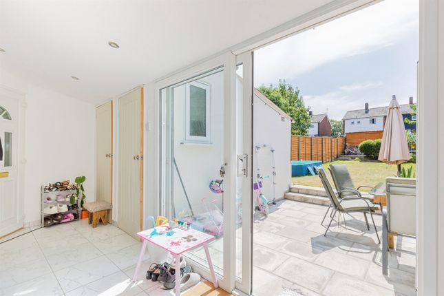 21, Salcombe Close, Coventry photo 4
