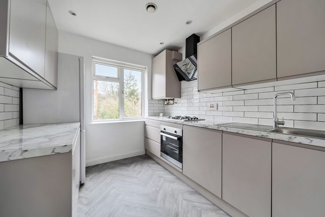 1-bed flat on 10a, Denham Road, Whetstone, £325,000