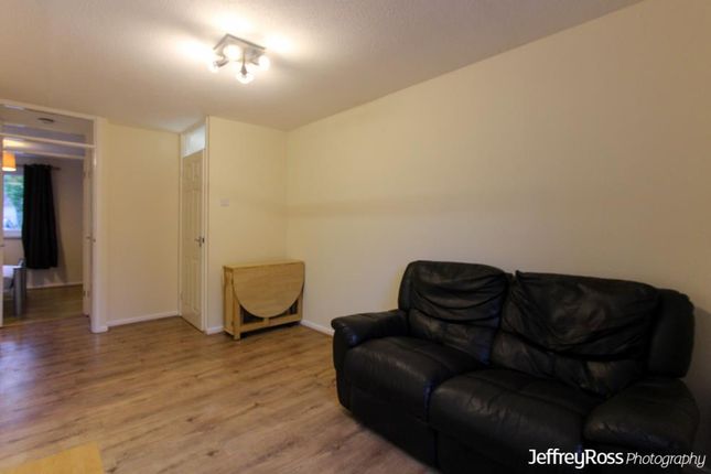 39, Forest View, Cardiff photo 3