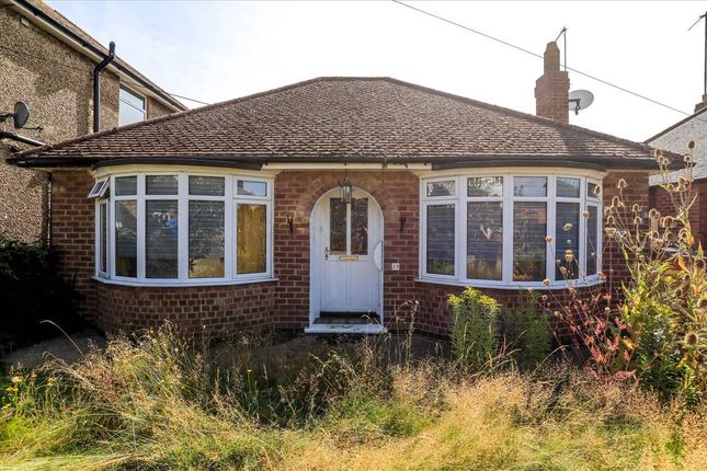 Thumbnail Bungalow for sale in Finedon Road, Burton Latimer, Kettering