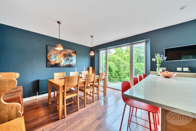 75, Broomleaf Road, Farnham photo 4