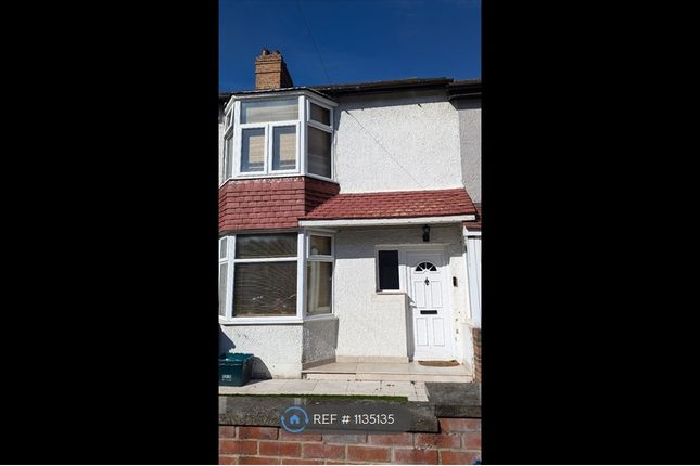 Terraced house to rent in Bank Avenue, Mitcham