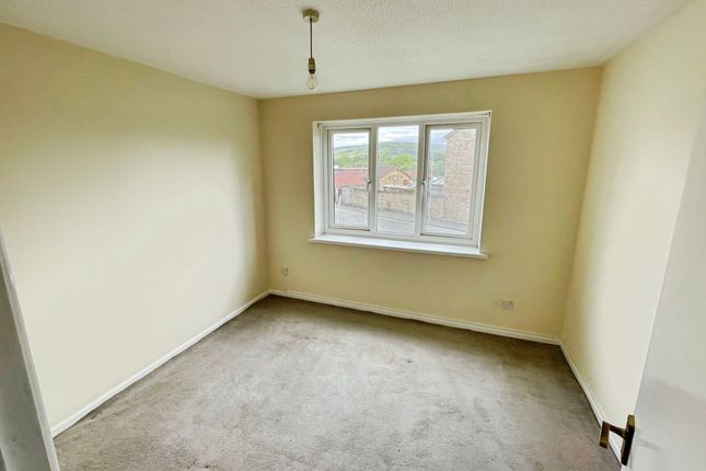 Flat D, 29 Harvey Crescent, Port Talbot photo 4