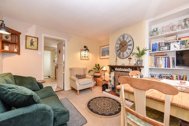 2, St Michaels Cottages, Ashey Road, Ryde photo 3