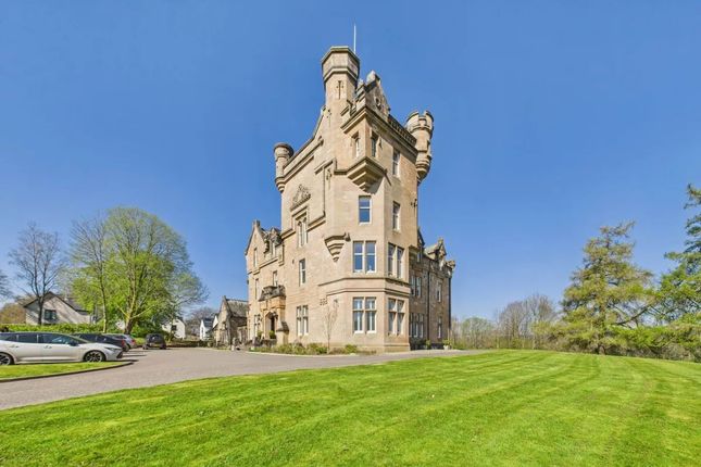 2-bed flat on Dalnair Castle Apartments, Dalnair Castle, Croftamie, £250,000