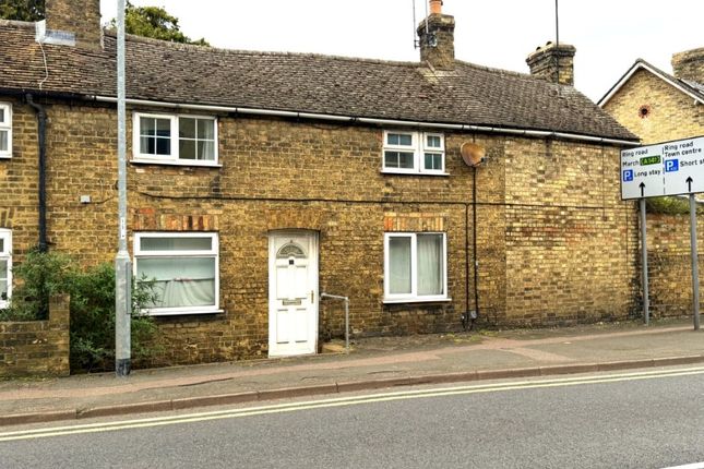 1-bed flat on Flat 2, 2 Cromwell Walk, Huntingdon, £60,000