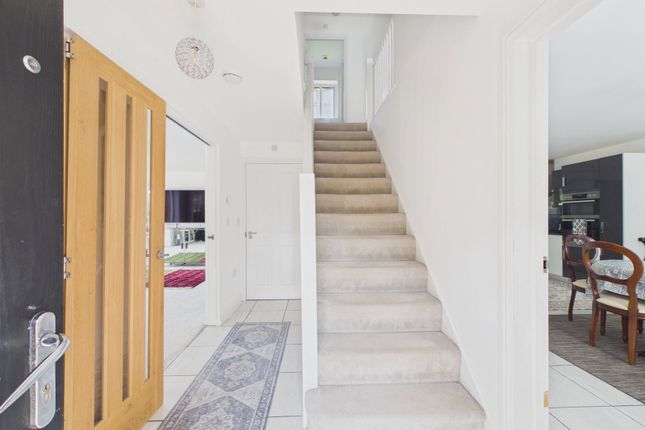 2, Arbour Mews, Harlow photo 3