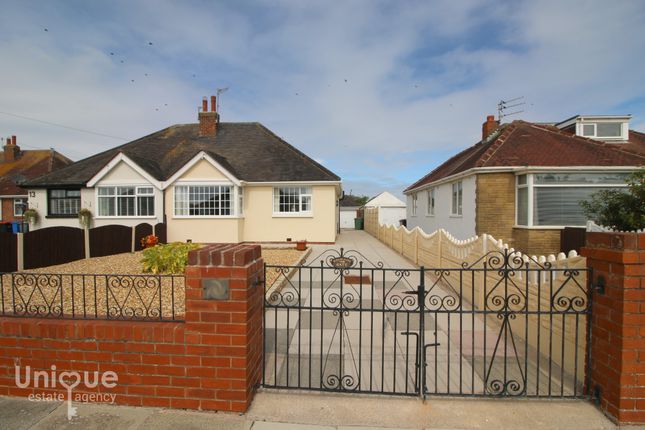 Thumbnail Bungalow for sale in The Close, Queens Walk, Thornton-Cleveleys, Lancashire