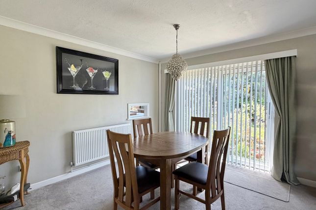 3, Roselands, Bexhill-on-Sea photo 4