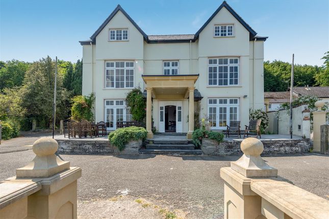 Front Of Glanteifi House