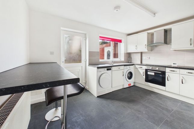 55, Tudor Drive, Hull photo 3