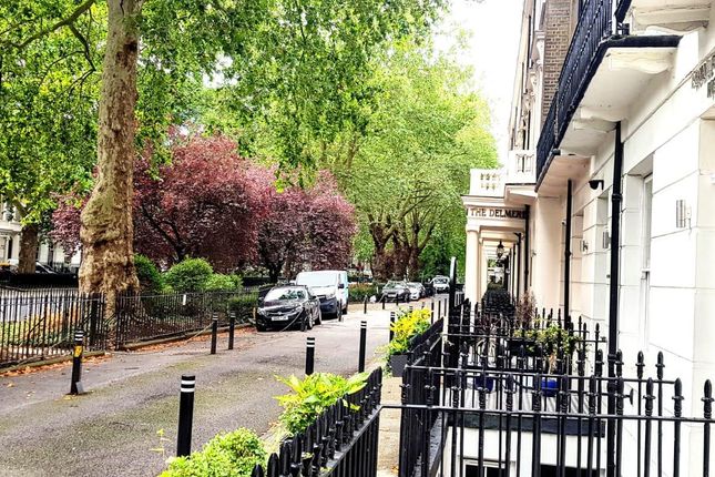 Town house for sale in Sussex Gardens, London