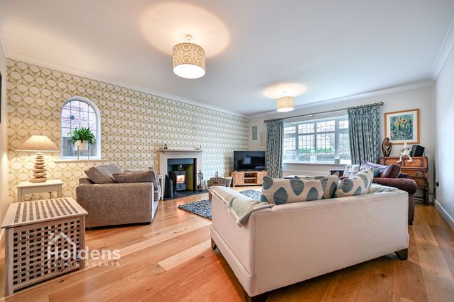 1 Swarbrick Avenue, Preston photo 3