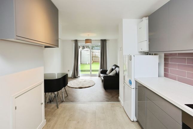 19, Barleycorn, West Malling photo 4