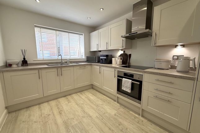 4 Cordle Close, Ipswich photo 3