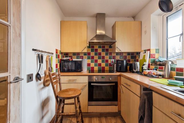 Flat 15, The Beeches, New Road, Royston photo 3